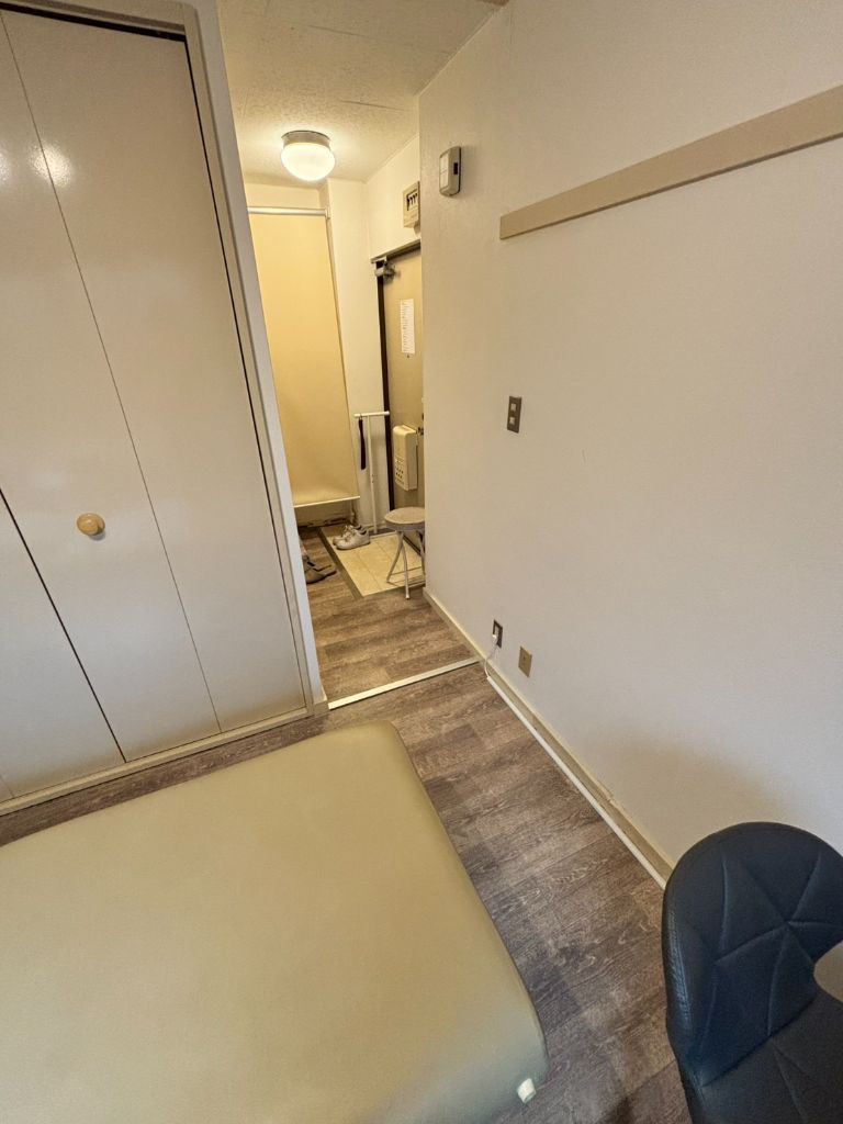 美整体サロンReg 玄関・待合スペース